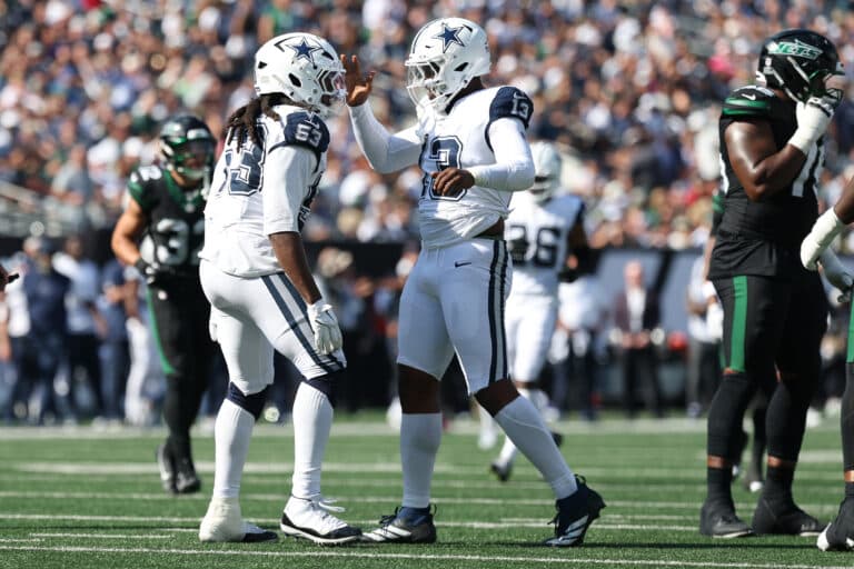 Super Bowl champion Seahawks add big name to their defense