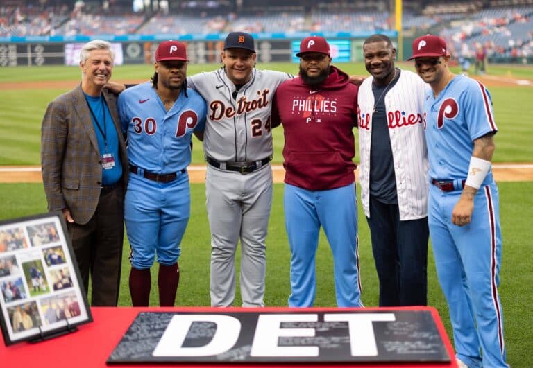 Rob Thomson already has job offer after being fired by Phillies