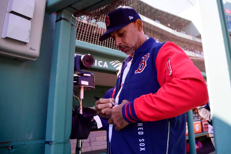 3 MLB teams who could fire their managers and hire Alex Cora