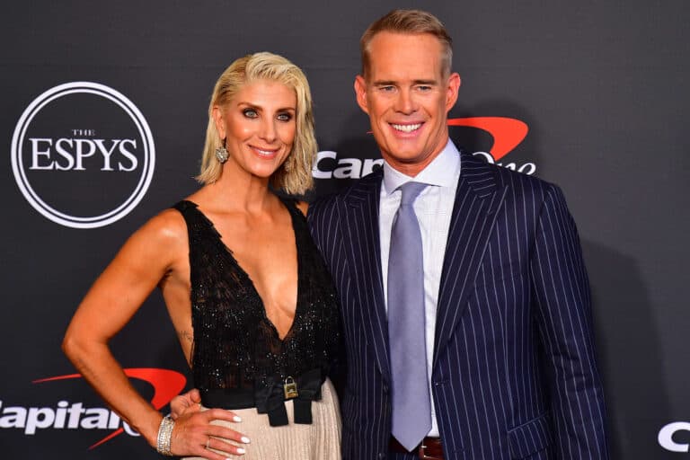Top sportscaster Joe Buck finalizing deal to host ‘ESPN Jeopardy!’