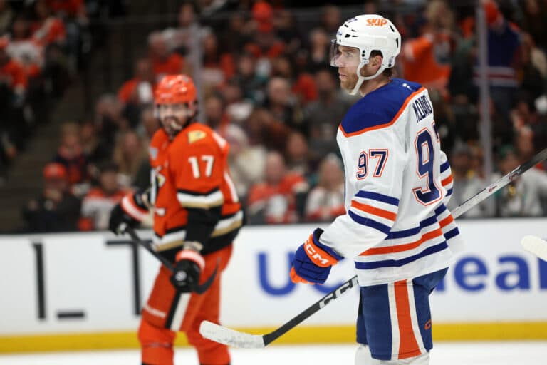 Elliotte Friedman highlights biggest disadvantage for Oilers after Game 3 loss