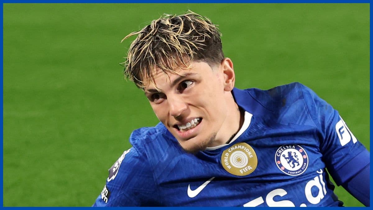 Person behind “shambolic” transfer should be “sacked on the spot” claims writer