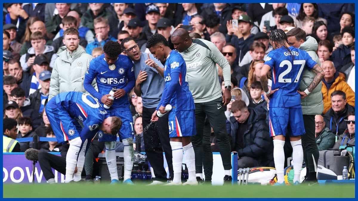 How sarcastic Chelsea fans reacted to their players completing passes in Man City humiliation