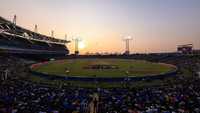 What happened in the last 5 matches at SVNS International Cricket Stadium in Raipur? Results, toss trends and pitch report