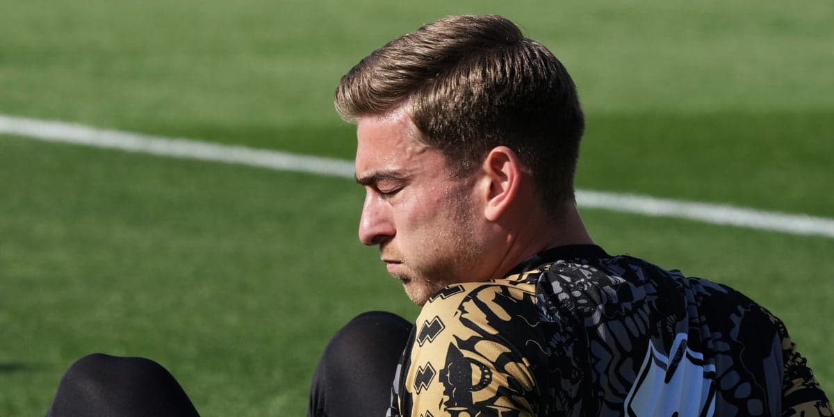 U.S. Soccer Player Fractures Spine, Jeopardizing World Cup Squad Spot