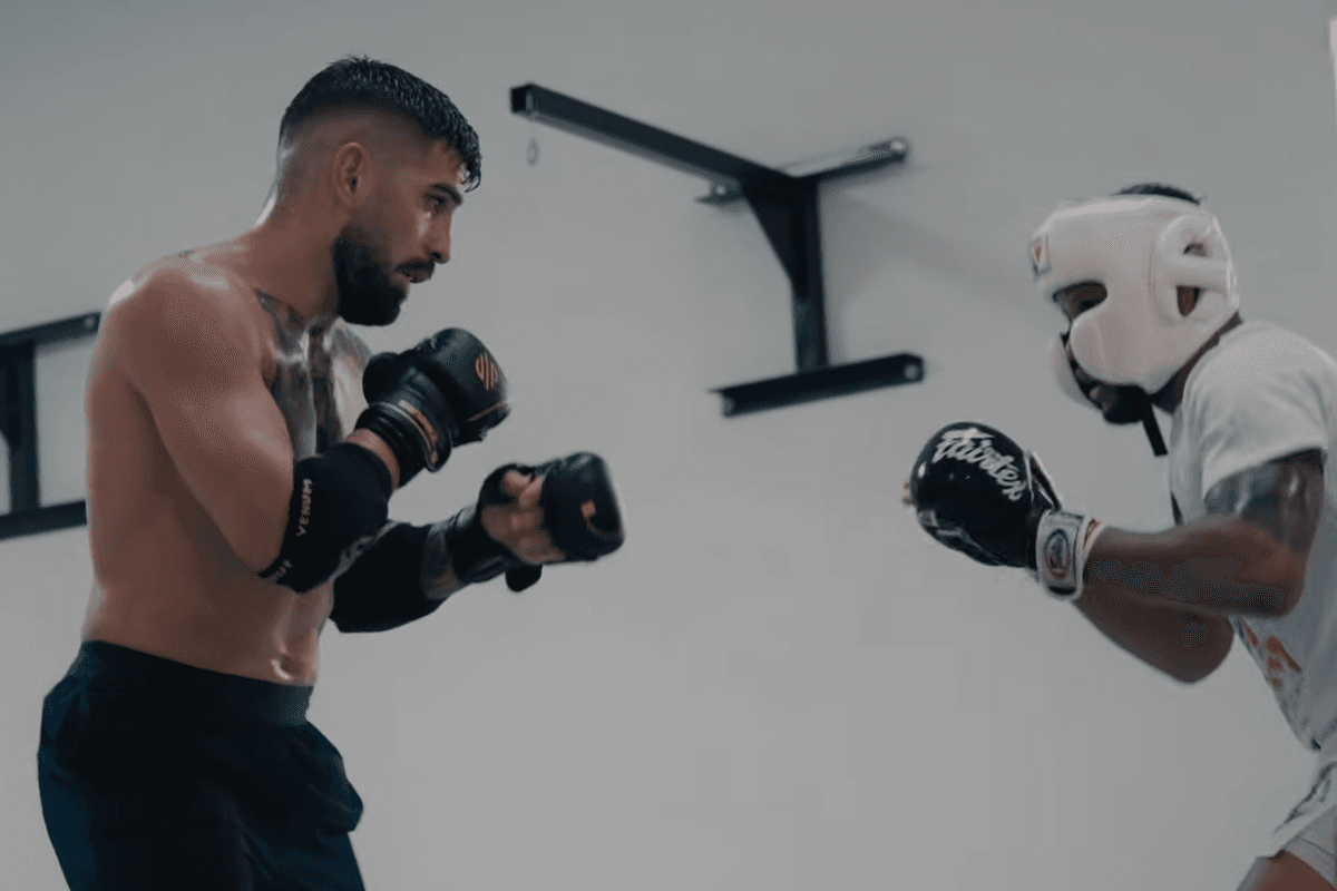 Ilia Topuria sparring partner urges him to go lighter ahead of Justin Gaethje clash