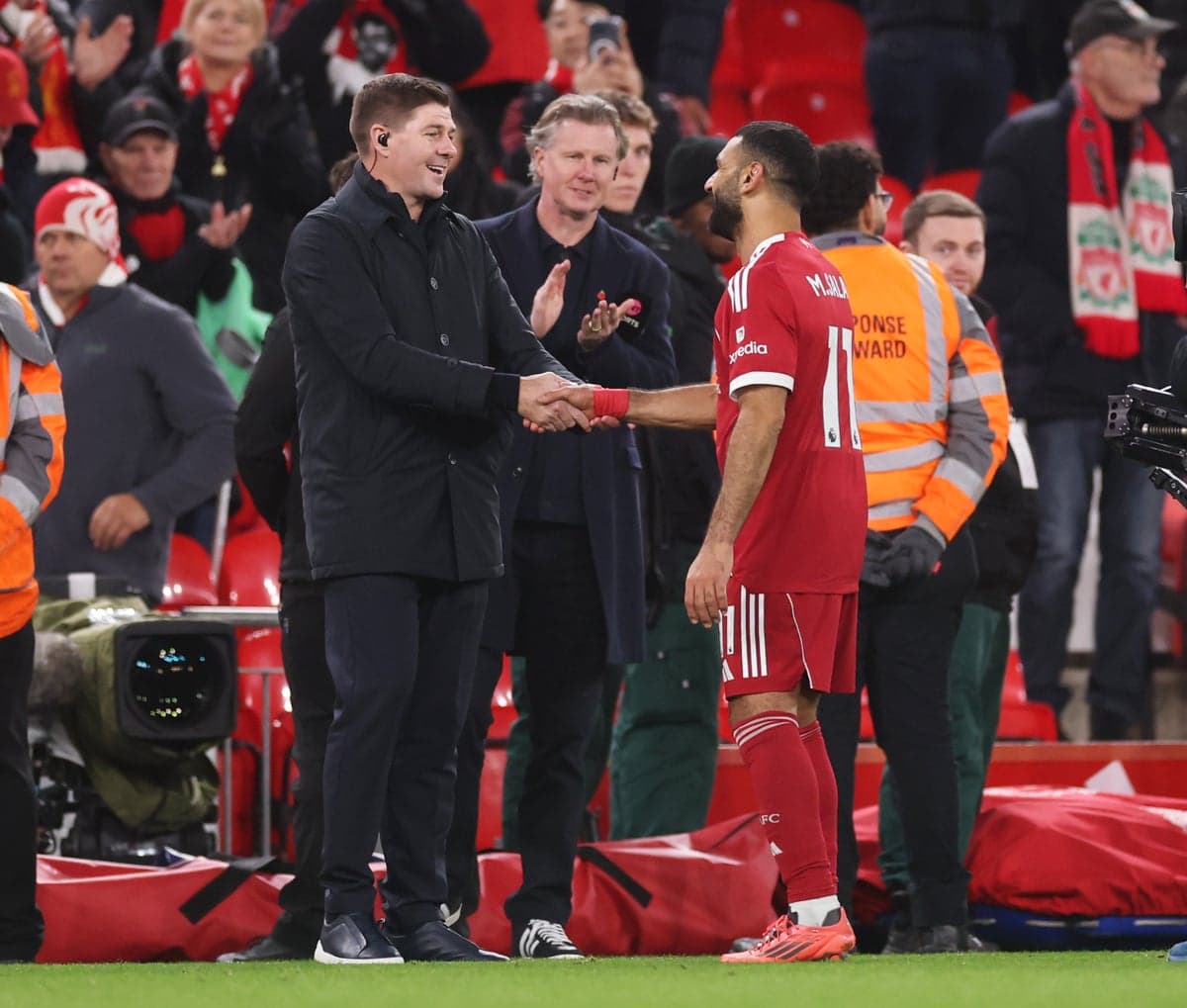 The Steven Gerrard advice that convinced Mohamed Salah to leave Liverpool