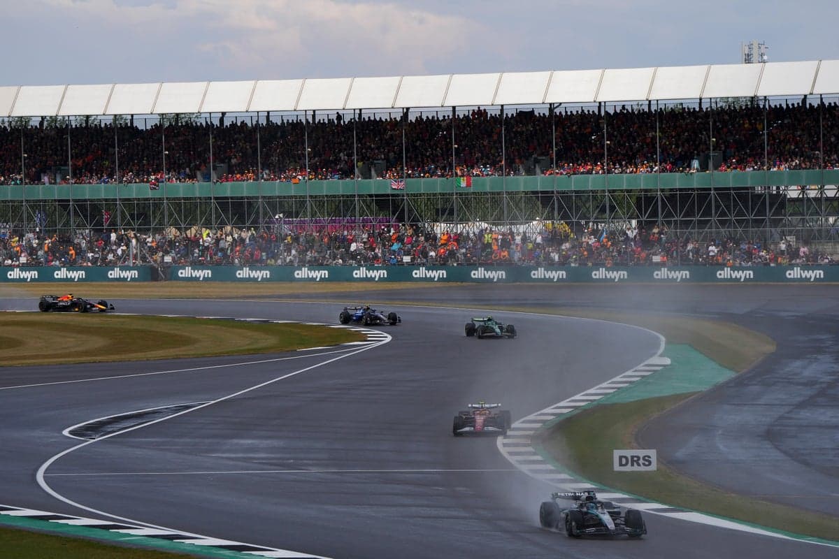 Silverstone offers to host two F1 races in 2026 amid calendar ‘crisis’