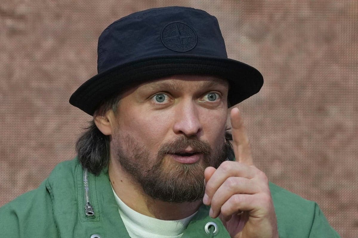 Oleksandr Usyk lifts lid on Anthony Joshua friendship and predicts Tyson Fury fight