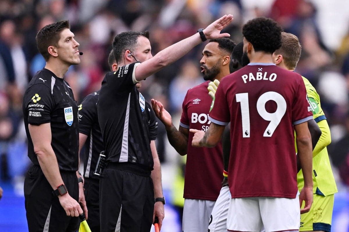 West Ham-Arsenal referee and VAR praised for ‘really good teamwork’ after disallowed goal controversy
