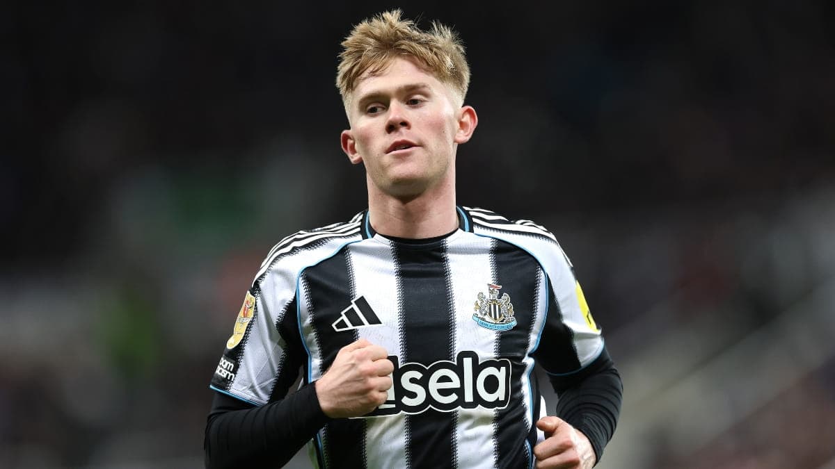 Lewis Hall: Wilcox pushing to sign Newcastle ace as odds align in United’s favour