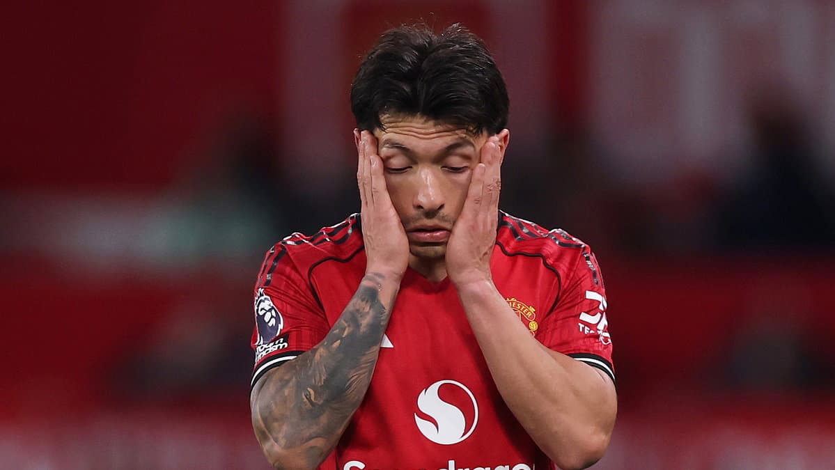 Man United make decision on Lisandro Martinez red card appeal