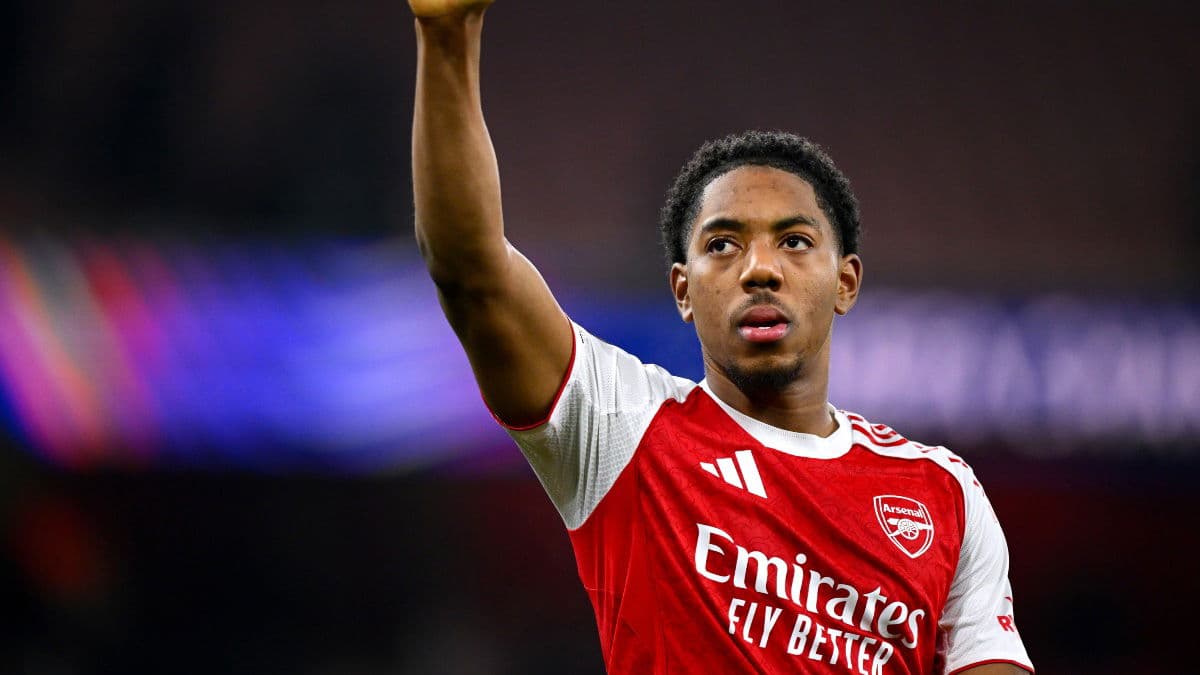 Man United handed fresh encouragement in Myles Lewis-Skelly chase