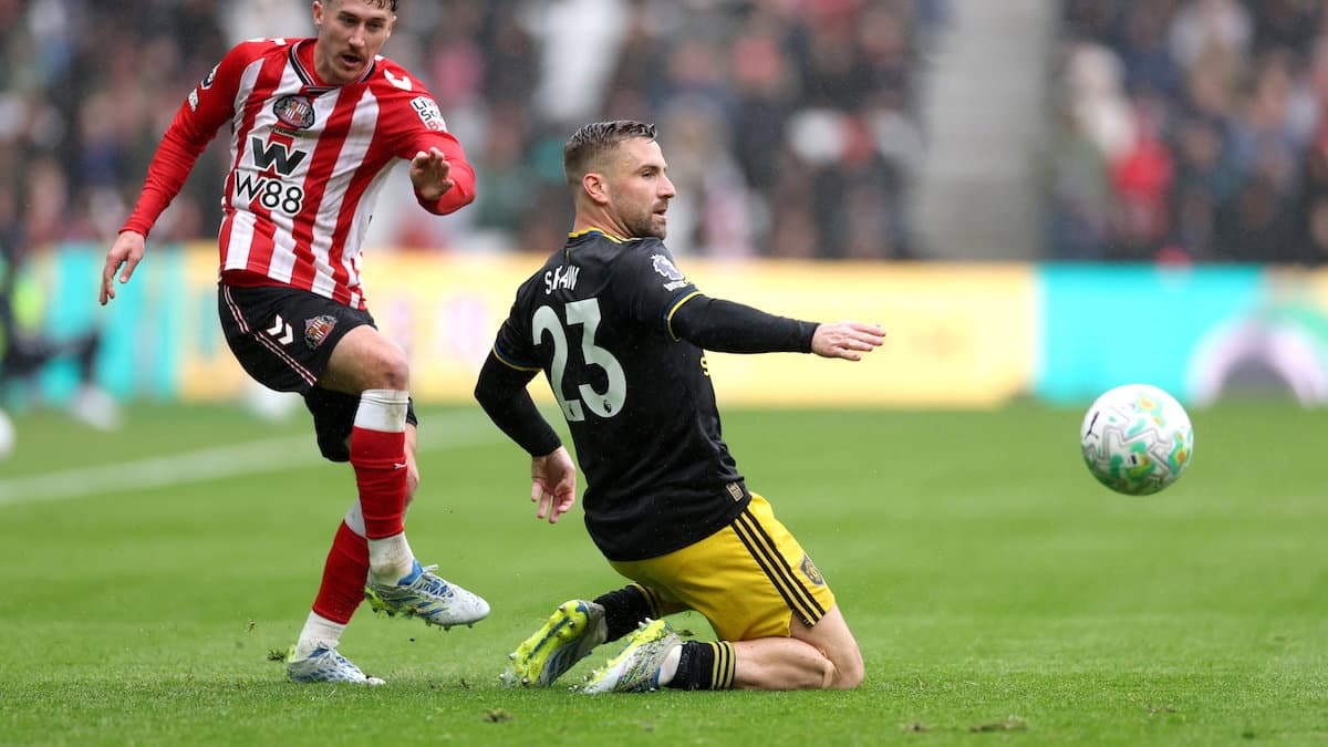 Luke Shaw spotted limping after Sunderland draw