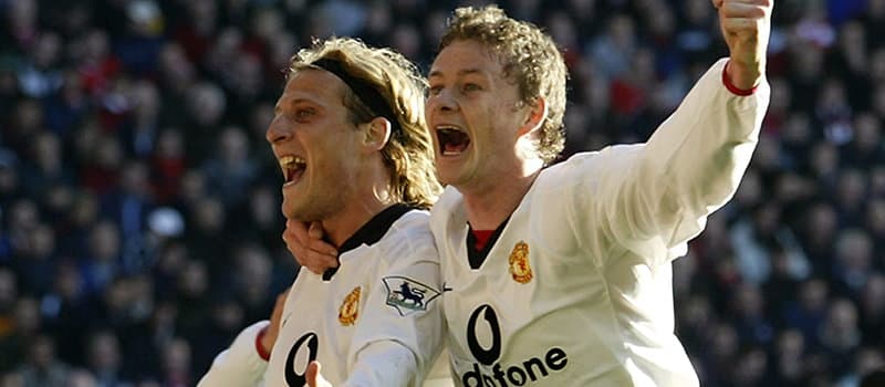 Diego Forlan: Former Man United heroes participate in nostalgic return