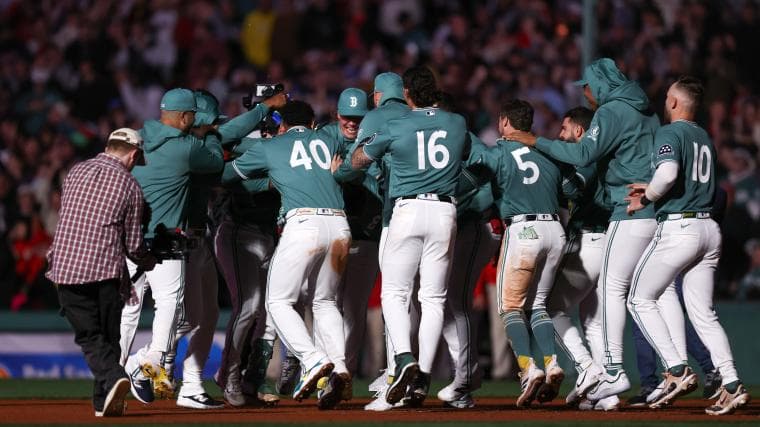 Red Sox green uniforms have the most mind-blowing walk-off magic