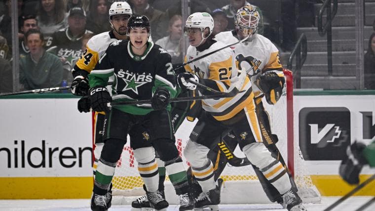 Penguins cut ties with $3.75 million veteran on eve of NHL playoffs