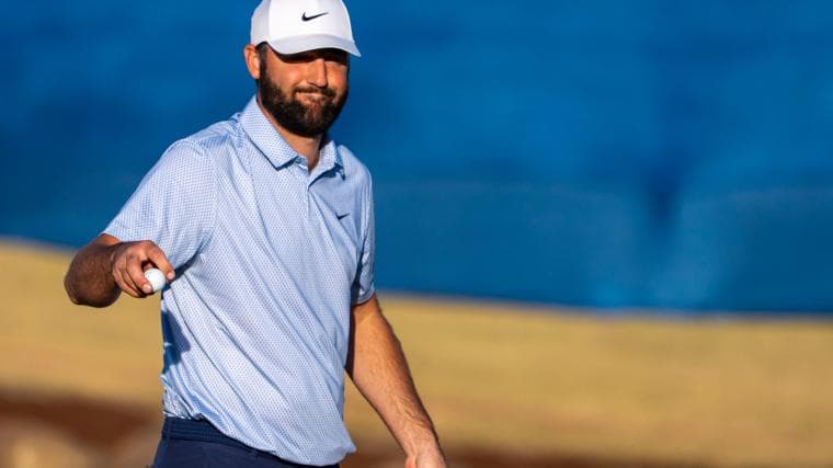 Why Scottie Scheffler's feet move backward when he swings his golf club