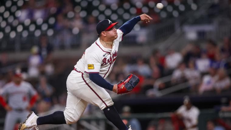 Athletics acquire 5.34 ERA veteran swingman from Mariners in trade