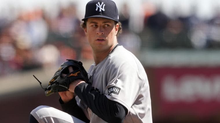 Schlittler enters an exclusive group of players to reach 1.0 WAR for 2026