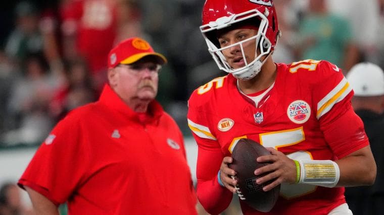 Chiefs looking to trade up in NFL Draft to get Patrick Mahomes 1 of these 2 WRs