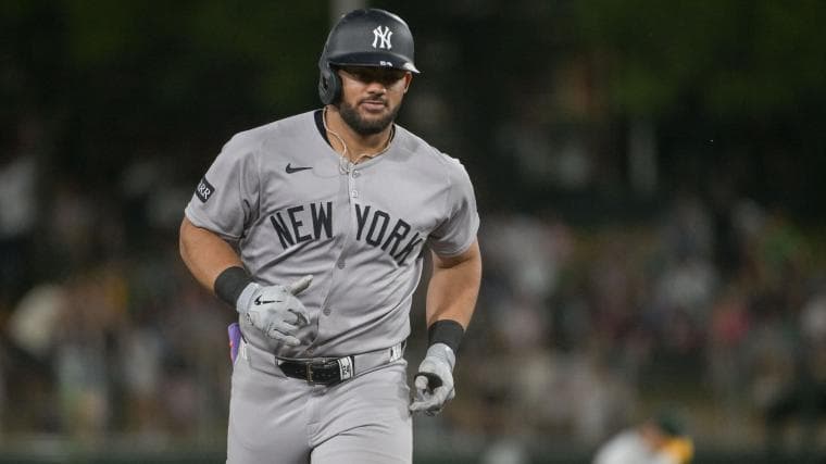 Jasson Dominguez injury update: Yankees outfielder carted off field after scary collision with wall