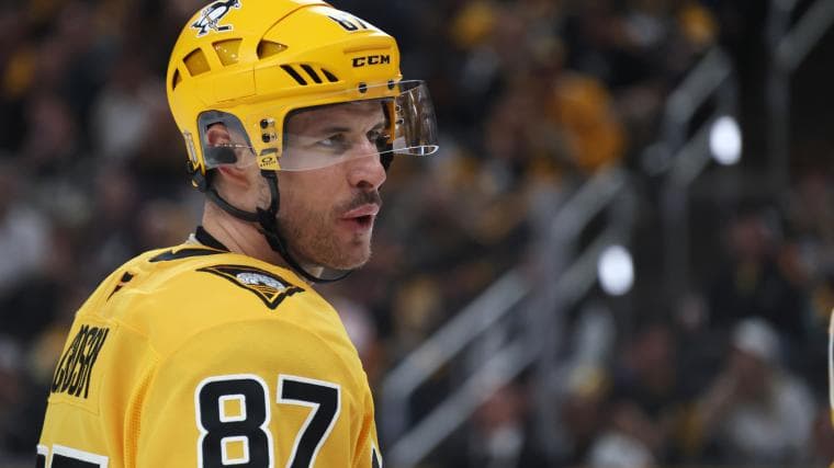 A scene that sums up Penguins' series rally vs. Flyers for Sidney Crosby