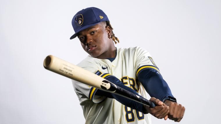 Brewers given 2 options — a trade, or a big Jesus Made decision