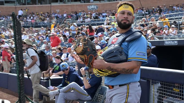 Brewers' Gary Sanchez made worst throw of MLB season — Yankees fans nod their heads