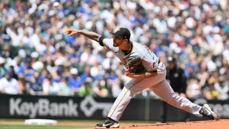 Former Cubs reliever elects free agency following roster move