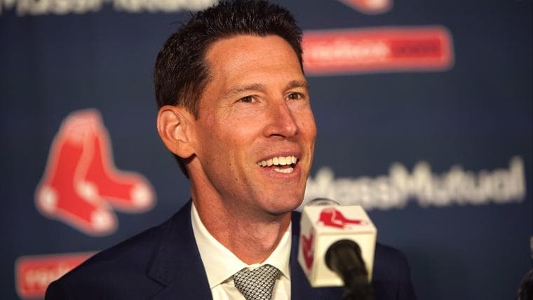 Red Sox fans should be panicking because of Craig Breslow, according to ESPN