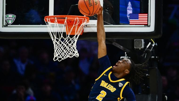 Kansas Jayhawks get 16.4 PPG guard in transfer portal commitment