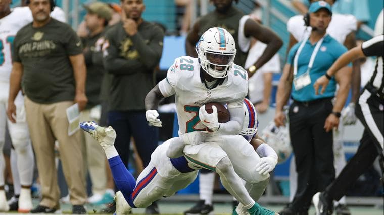 Dolphins GM seemingly makes firm De'Von Achane trade decision