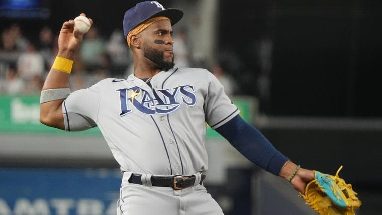 Rays' Diaz 'day-to-day' with left side injury