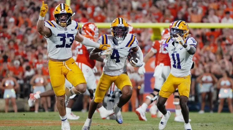 Colts sign Whit Weeks' brother West after NFL Draft