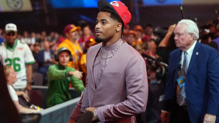 Chiefs' NFL draft grades for 2 first-round picks and a trade