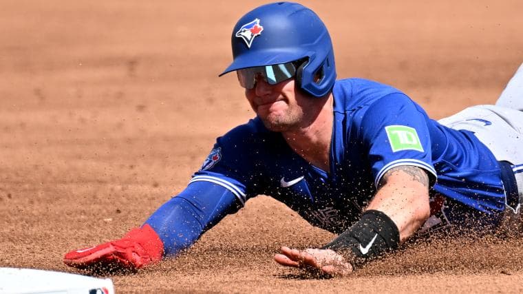 Blue Jays projected to trade away struggling catcher as Alajendro Kirk works his way back