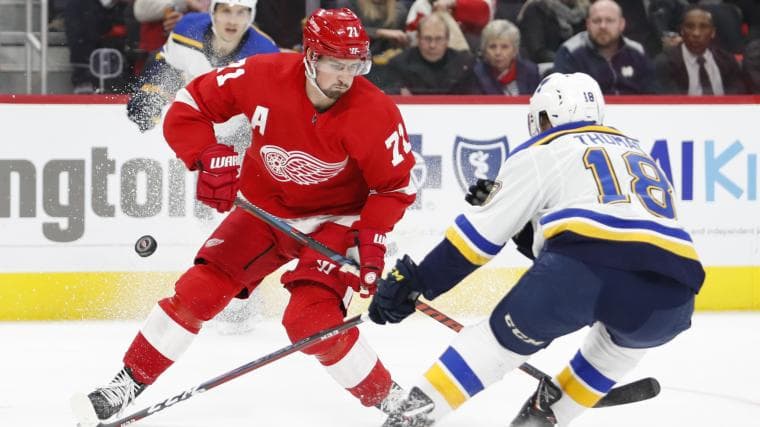3 NHL centers the Red Wings can target this offseason