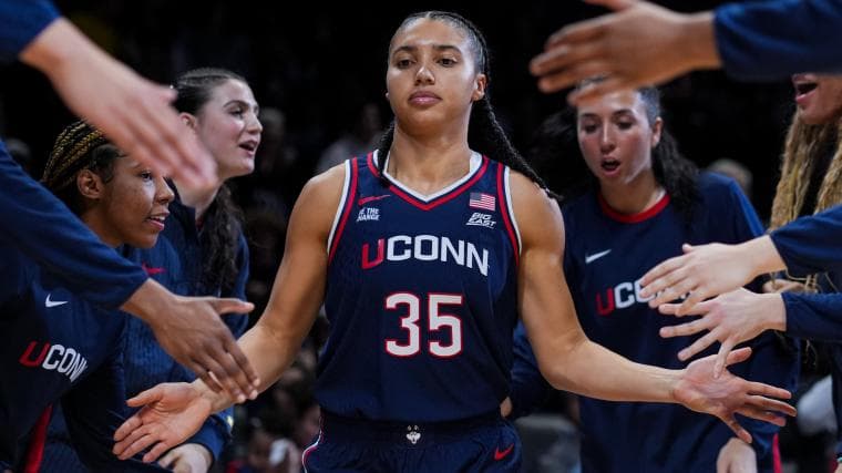 UConn's Azzi Fudd is different from almost every WNBA Draft No. 1 overall pick