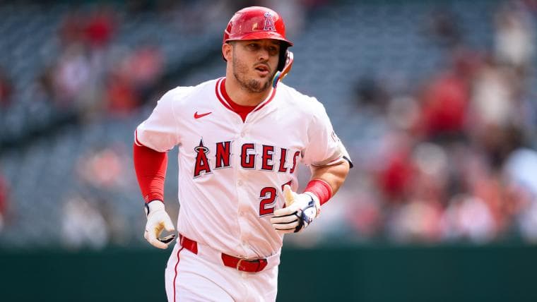 Mike Trout showered for sticking with Angels this long