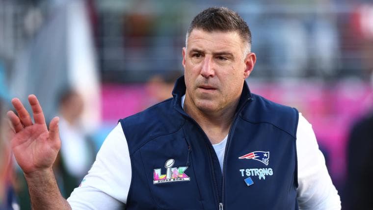 Why NFL fans believe they may have found Mike Vrabel's burner account defending Pats coach Dianna Russini scandal