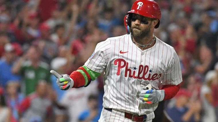 Yankees predicted to pass on Bryce Harper trade amid Phillies' dreadful start