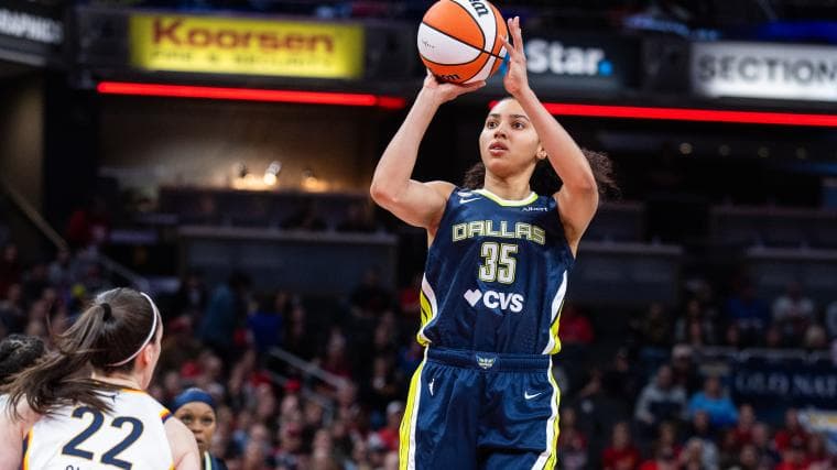 Azzi Fudd's WNBA debut fit earns '10/10' reviews