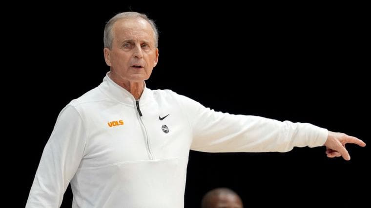 Tennessee's Rick Barnes reportedly close to finalizing $3M deal for top transfer over UNC, Michigan