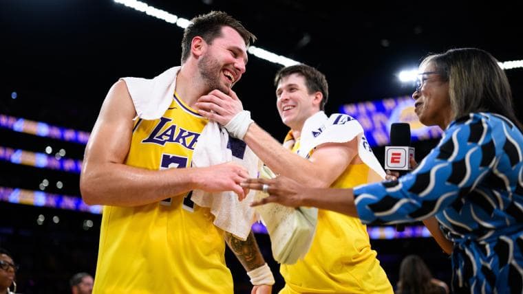 Lakers' JJ Redick gives unfortunate Austin Reaves, Luka Doncic injury statement