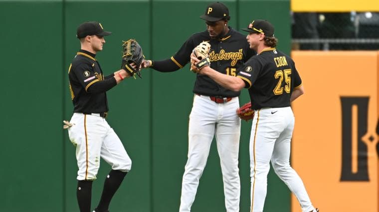 It took Pirates just 4 innings to make baseball history not done in 51 years