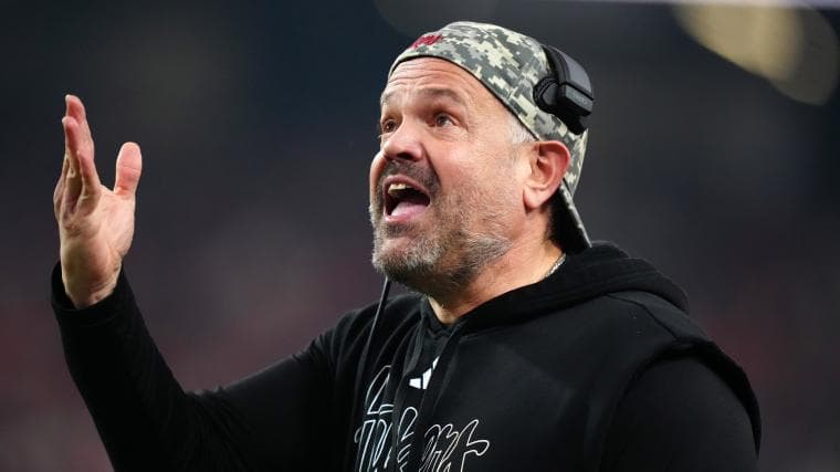 Matt Rhule channels his inner Bert Sugar with Kentucky Derby outfit