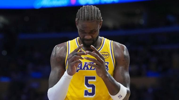 Lakers fans mad after Deandre Ayton ejection in NBA Playoffs Game 4 vs. Rockets
