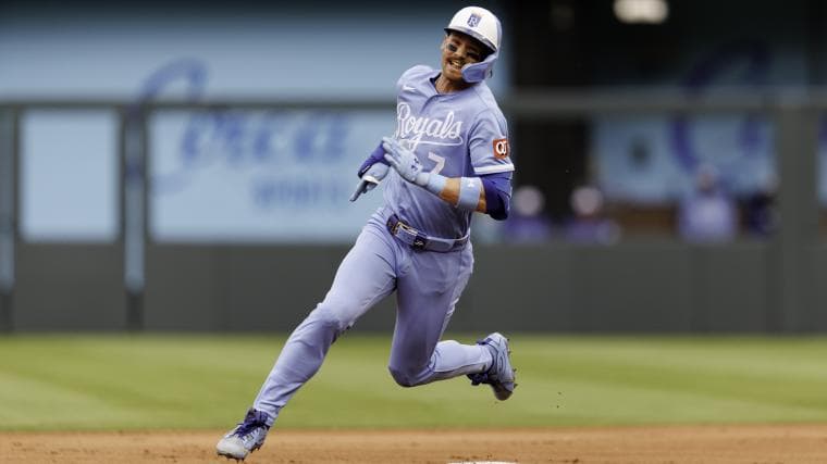 Royals' Bobby Witt Jr. hit a homer with a negative-6 degree launch angle