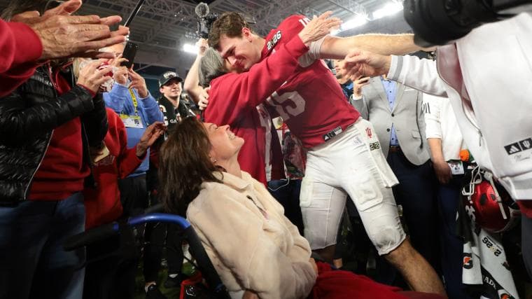 Why Fernando Mendoza's mom is in a wheelchair